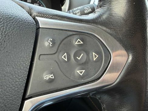 Used 2020 Chevrolet Traverse Premier AWD/4WD image 17