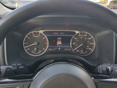 Used 2023 Nissan Rogue SV image 26