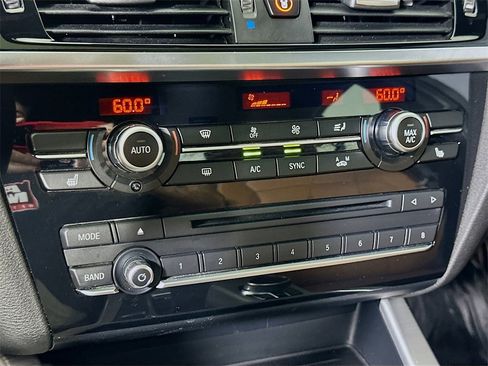 Used 2018 BMW X4 M40i image 22