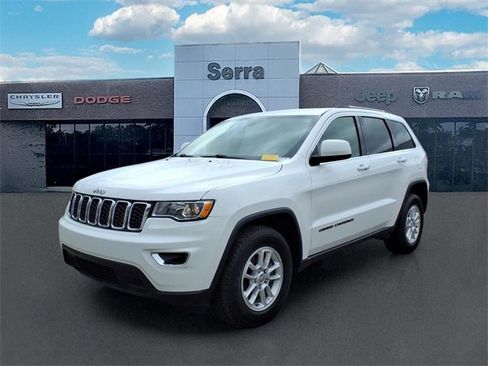 Used 2019 Jeep Grand Cherokee Laredo w/ Security & Convenience Group image 3