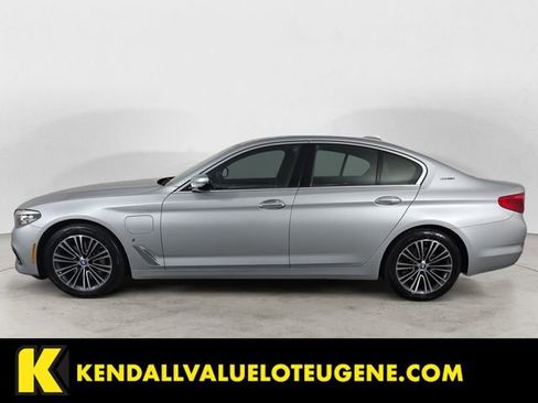 Used 2018 BMW 530e xDrive w/ Premium Package 2 image 2