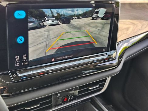 Certified 2024 Volkswagen Atlas SE FWD image 24