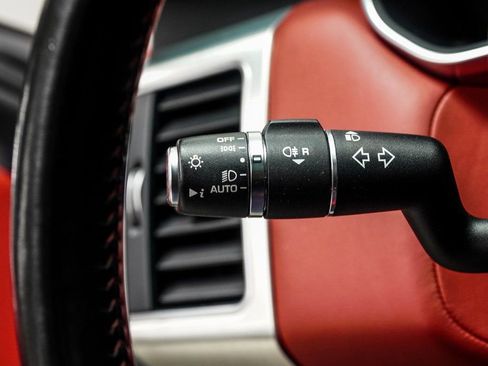 Used 2022 Land Rover Range Rover Sport SVR image 34