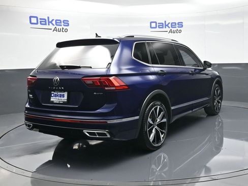 Used 2022 Volkswagen Tiguan SEL R-Line image 7