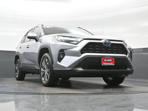 Used 2023 Toyota RAV4 XLE Premium AWD/4WD image 28