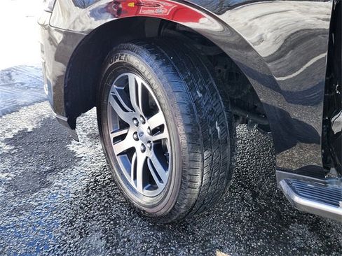 Used 2022 Ford Expedition XLT image 37