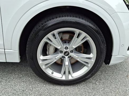Certified 2023 Audi Q8 Premium w/ Convenience Package AWD/4WD image 8
