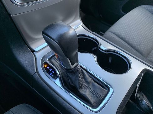 Used 2019 Jeep Grand Cherokee Laredo image 26