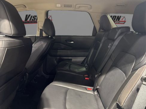 Used 2023 Nissan Pathfinder SL w/ Black Appearance Package image 10
