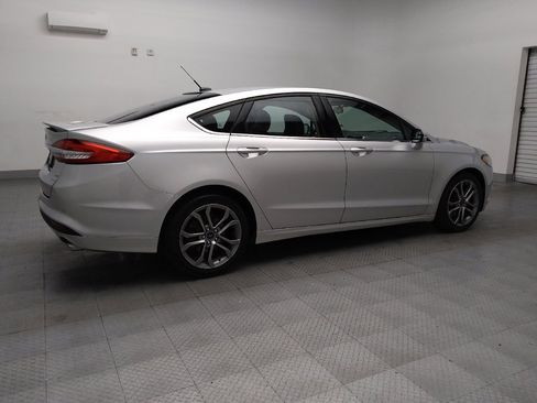 Used 2017 Ford Fusion SE w/ Equipment Group 201A image 10