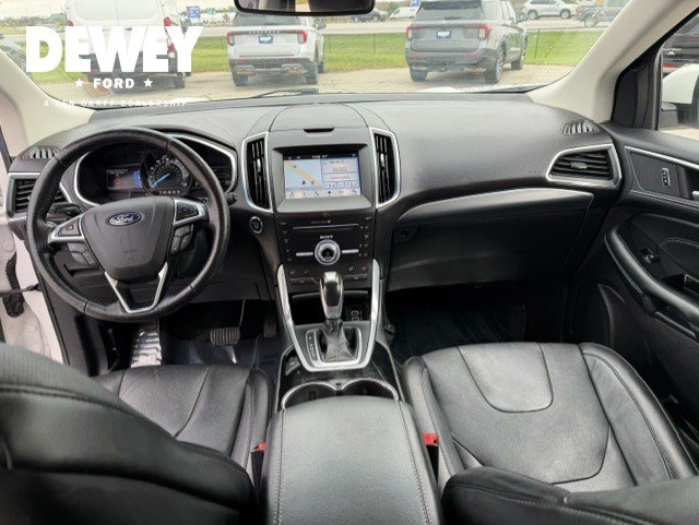 Used 2017 Ford Edge Titanium w/ Equipment Group 301A AWD/4WD image 31