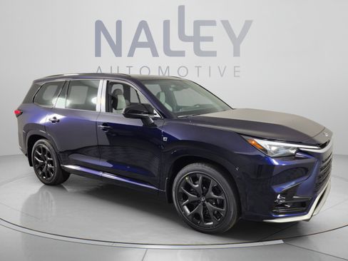Certified 2025 Lexus TX 500h AWD w/ Technology Package image 8