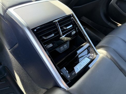 Used 2022 BMW 840i Gran Coupe xDrive image 32