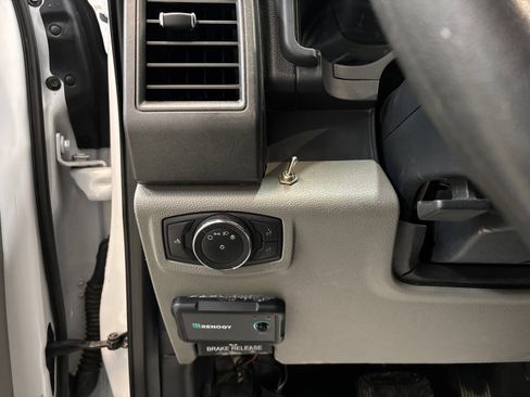 Used 2022 Ford F250 XL w/ STX Appearance Package AWD/4WD image 16