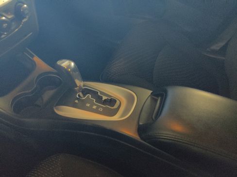 Used 2019 Dodge Journey SE w/ Premium Group image 26