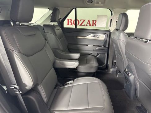 New 2025 Ford Explorer Active w/ Active Comfort Package image 24