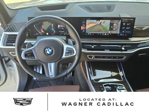 Used 2024 BMW X7 xDrive40i w/ Executive Package image 21