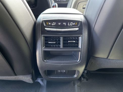 Used 2023 Cadillac XT5 Sportv w/ Technology Package AWD/4WD image 45
