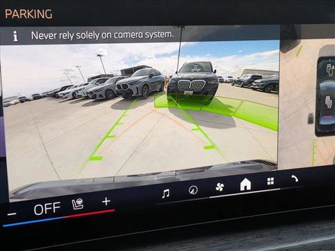 New 2026 BMW i7 xDrive60 image 13