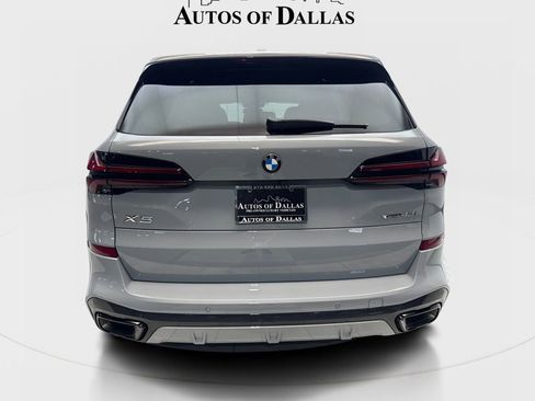 Used 2024 BMW X5 xDrive40i w/ M Sport Package AWD/4WD image 7