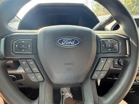 Used 2018 Ford F250 XLT w/ XLT Value Package AWD/4WD image 21