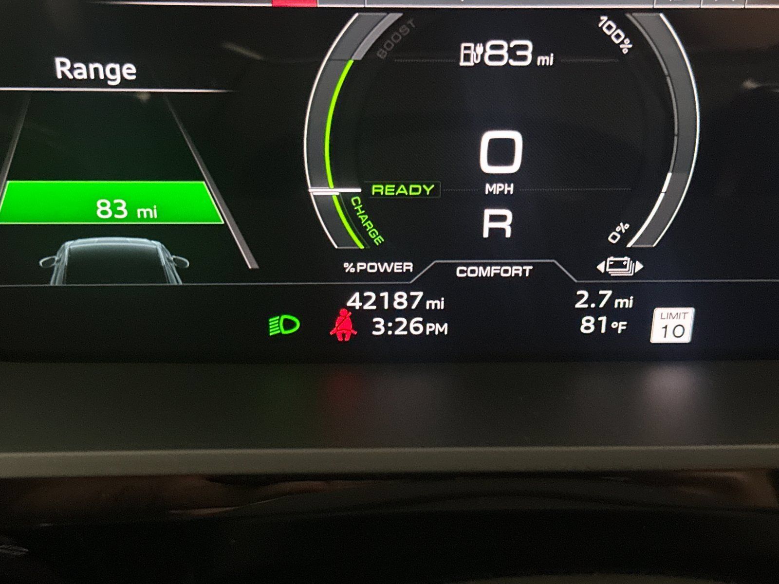 Used 2024 Audi Q8 e-tron Premium Plus w/ Premium Plus Package AWD/4WD image 26