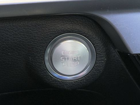 Used 2025 Kia Telluride S AWD/4WD image 20