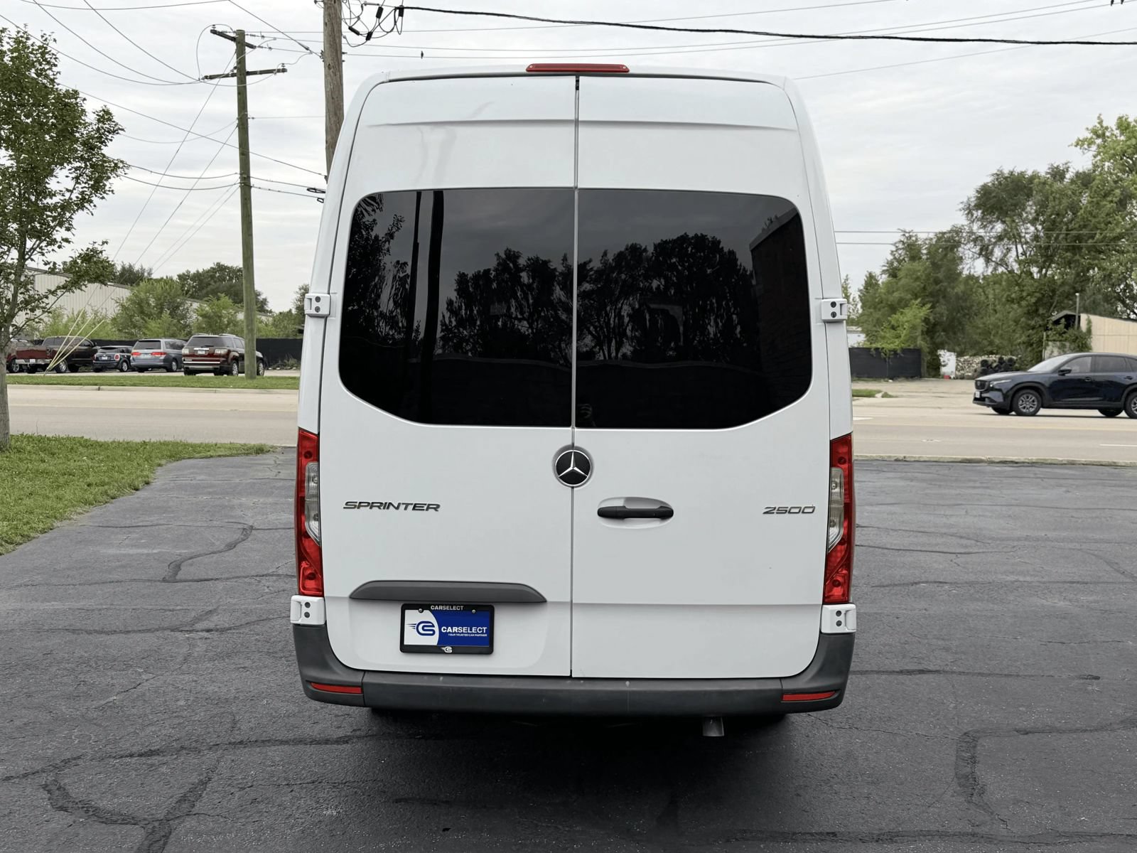 Used 2025 Mercedes-Benz Sprinter 2500 image 5