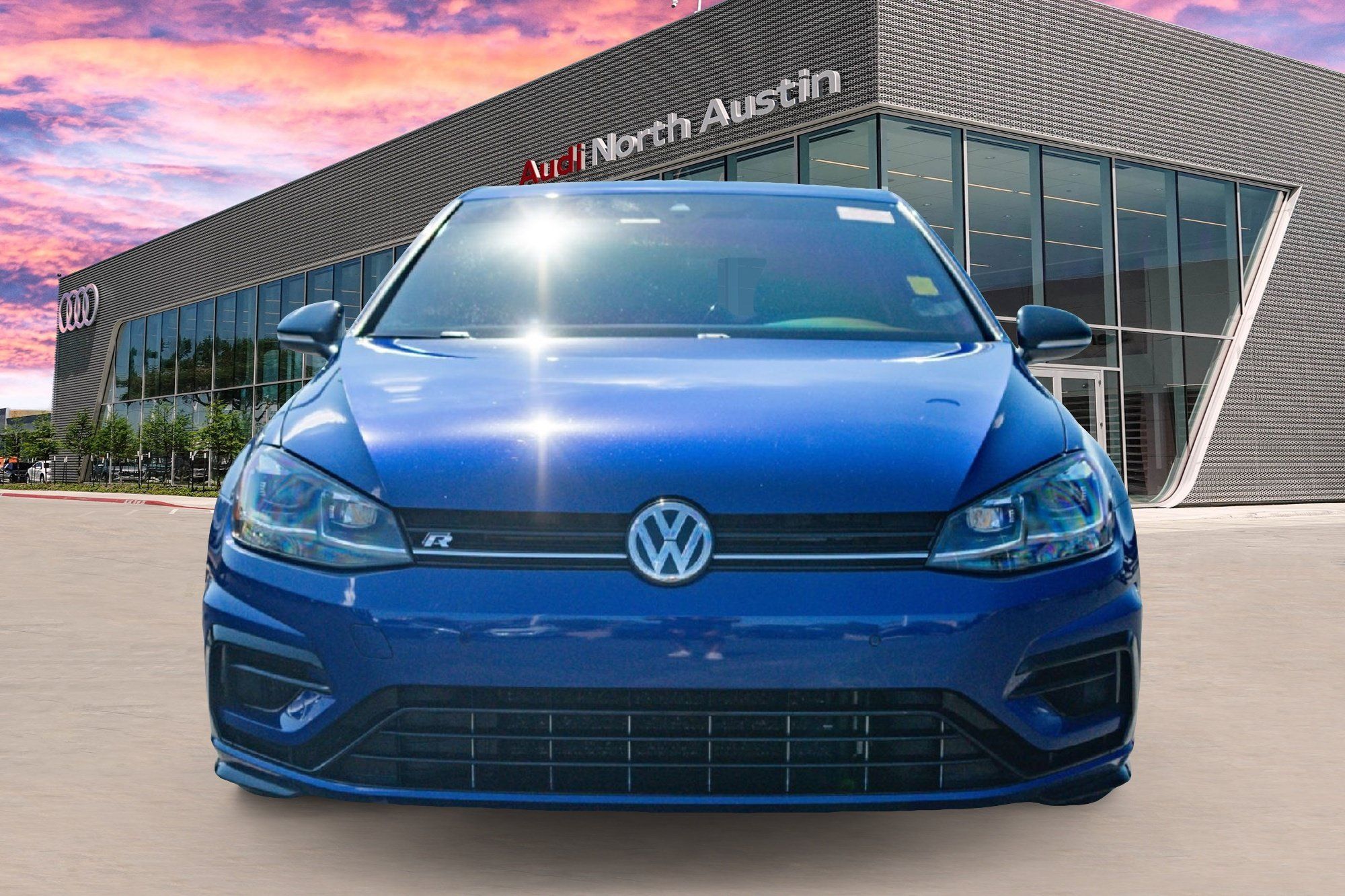Used 2019 Volkswagen Golf R 4-Door AWD/4WD image 4