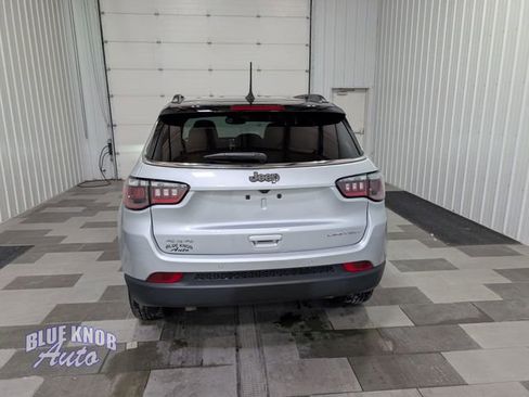 Used 2025 Jeep Compass Limited AWD/4WD image 3