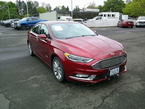 Used 2017 Ford Fusion Energi SE FWD image 7