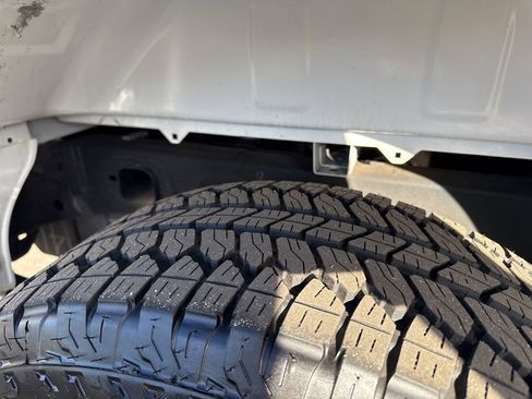 Used 2024 Chevrolet Silverado 1500 Custom w/ Turbomax Blackout Package image 30