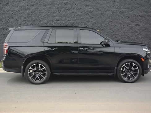 Used 2021 Chevrolet Tahoe RST w/ Luxury Package RWD image 8
