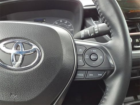 Certified 2024 Toyota Corolla Cross LE image 25