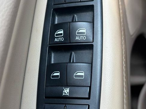 Used 2014 Jeep Grand Cherokee Limited AWD/4WD image 16