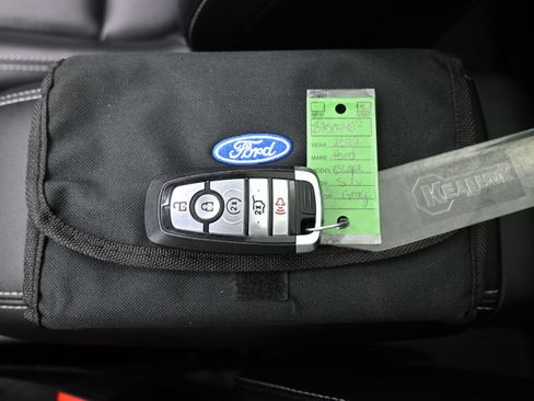 Used 2022 Ford Escape SEL w/ Technology Package FWD image 20