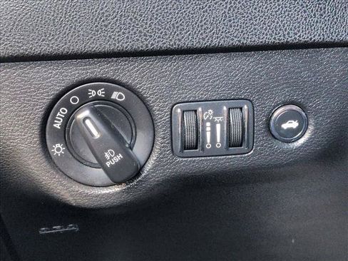 Used 2021 Dodge Charger R/T w/ Harman/Kardon Audio Group RWD image 17