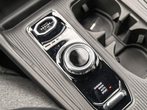 New 2026 Jeep Cherokee Laredo AWD/4WD image 18