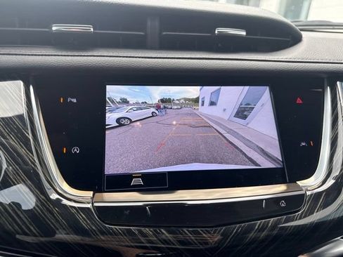 Used 2022 Cadillac XT6 Premium Luxury AWD/4WD image 11