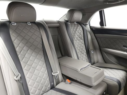 Used 2018 Bentley Flying Spur S W12 AWD/4WD image 79