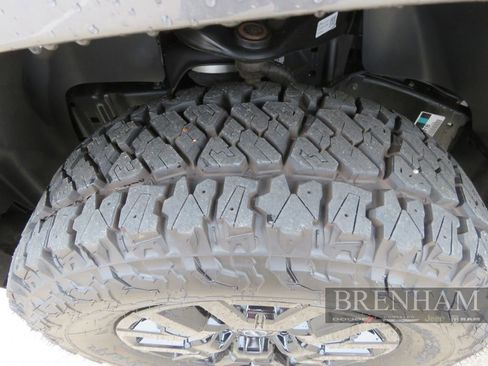 Used 2022 Nissan Frontier SV image 15