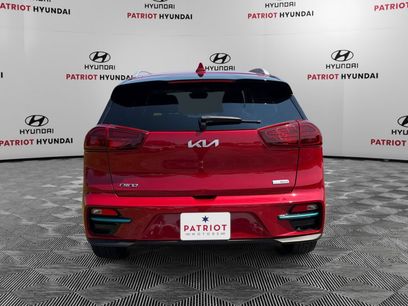 Used 2022 Kia Niro EX Premium w/ Cold Weather Package