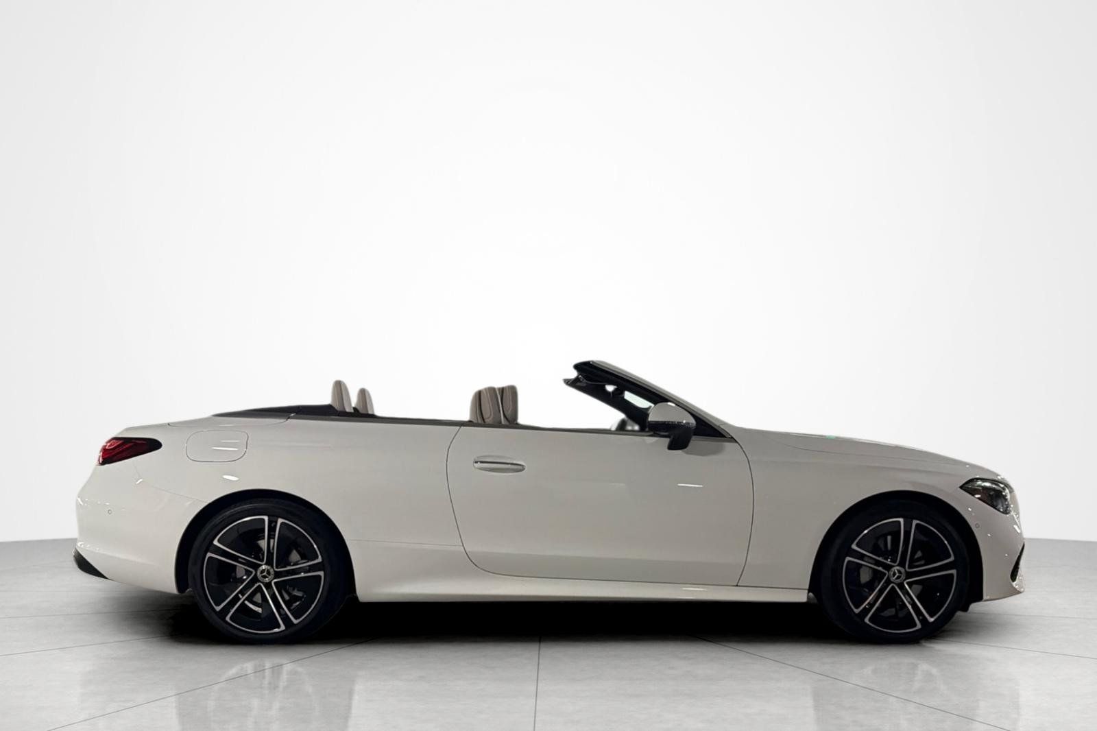 New 2027 Mercedes-Benz CLE 300 4MATIC Cabriolet image 6