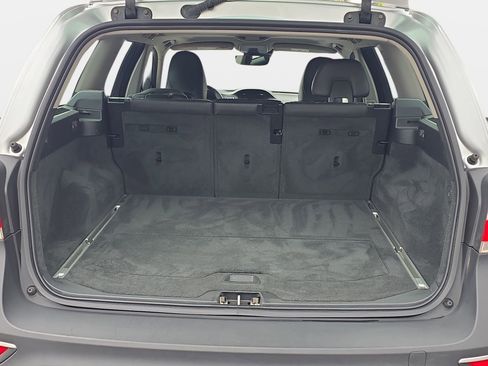 Used 2016 Volvo XC70 T5 Premier w/ Proximity Package image 12