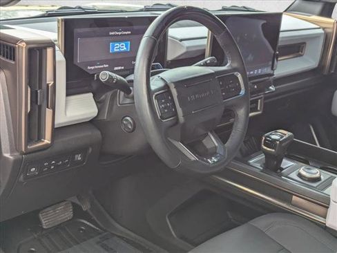 Used 2024 GMC Hummer EV 3X image 9