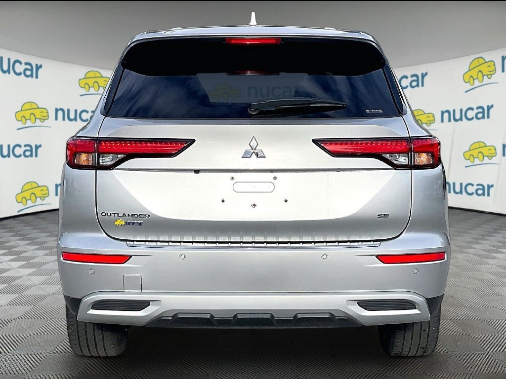 Used 2024 Mitsubishi Outlander SE AWD/4WD image 5