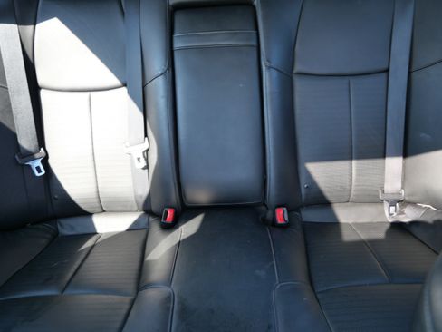 Used 2012 INFINITI M37 w/ Sport Pkg RWD image 13