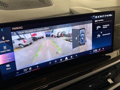 Used 2025 BMW X7 xDrive40i AWD/4WD image 31