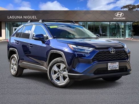 Used 2025 Toyota RAV4 XLE FWD image 1