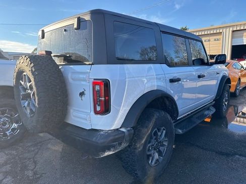 Certified 2024 Ford Bronco Badlands image 2